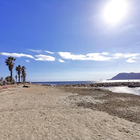 Petit Paradis Avec Jardin Et Clim T2 *